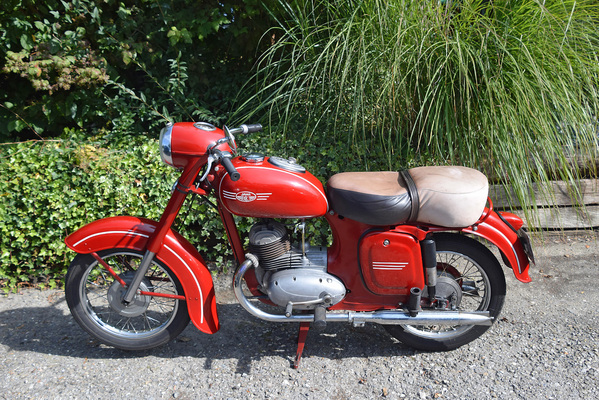 Jawa 125 Typ 355 (1957) - als Lot 28 an der Versteigerung der Oldtimer Galerie Toffen am 14. Oktober 2017