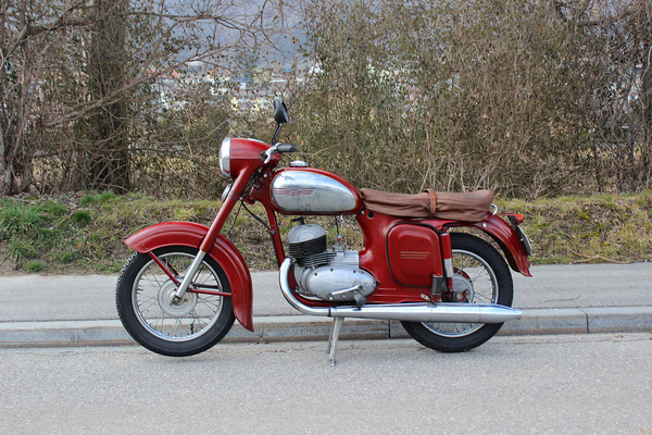 Jawa 125 Typ 453 (1962) - als Lot 21 an der Versteigerung der Oldtimer Galerie Toffen am 21. April 2018