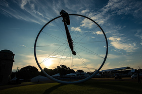 Jedes Jahr wird eine Marke mit der Skulptur gefeiert, 2024 ist es MG - 31. Goodwood Festival of Speed 2024 Jedes Jahr wird eine Marke mit der Skulptur gefeiert, 2024 ist es MG - 31. Goodwood Festival of Speed 2024