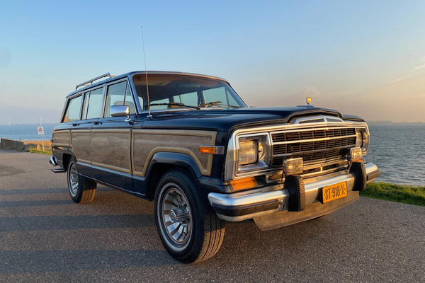 Jeep Grand Wagoneer 5.9 V8 Survivor (1987) - offered at the Catawiki Premium Classic Car Auction from December 16, 2022 to January 2, 2023