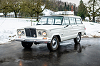 Bild: Jeep Wagoneer (1965) - Lot 105 an der RM/Sotheby's Versteigerung in Paris am 31. Januar 2024