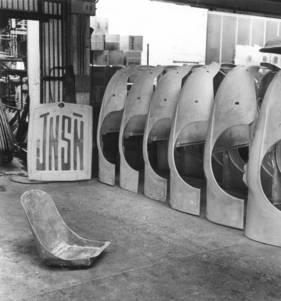 Jensen 541 (1957) - Kunststoff-Sitzschale und -heckpartie