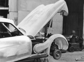 Jensen 541 (1957) - intelligente Luftführung für den Innenraum, riesige Motorhaube (1957)