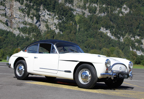 Jensen 541 am British Car Meeting 2011 in Mollis - Ehrengast Jensen (1960)