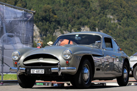 Jensen 541 am British Car Meeting 2011 in Mollis - Ehrengast Jensen (1960)