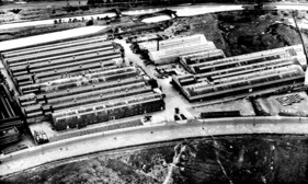 Jensen C-V8 (1966) - Fabrikgelände von Jensen (1966)