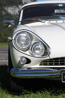 Jensen CV-8 am British Car Meeting 2011 in Mollis - Ehrengast Jensen