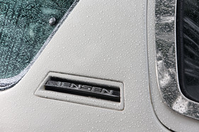 Jensen FF (1969) - der Schriftzug auf der C-Säule