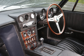 Jensen FF (1969) - noch mit dem italienisch anmutenden Cockpit