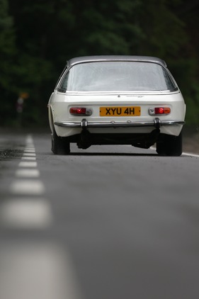 Jensen FF (1969) - und da fährt er