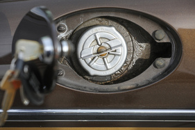 Jensen GT (1976) - Tankdeckel