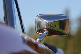 Jensen-Healey (1974) - den Spiegel findet man auch auf anderen britischen Sportwagen der Zeit