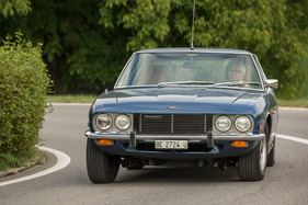 Jensen Interceptor II (1970) - wirkt beim Fahren deutlich handlicher als es die Aussenmasse erwarten lassen Jensen Interceptor II (1970) - wirkt beim Fahren deutlich handlicher als es die Aussenmasse erwarten lassen