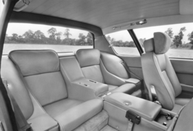Jensen Interceptor III (1972) - spacious rear seat (1972)