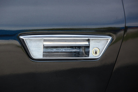 Jensen Interceptor III Convertible (1974) - Türöffner