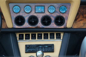 Jensen Interceptor III Convertible (1974) - alles sauber beschriftet