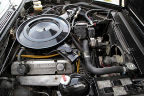 Jensen Interceptor III Convertible (1974) - genug Platz im Motorraum