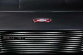 Jensen Interceptor III Convertible (1974) - komplett beschriftet, so erkennen ihn auch die Passanten