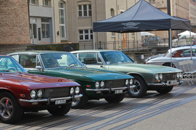 Jensen SP (1972) - rarer than the Interceptor and more powerful too - V8 and I6 Hybrid Meeting Kemptthal 2020