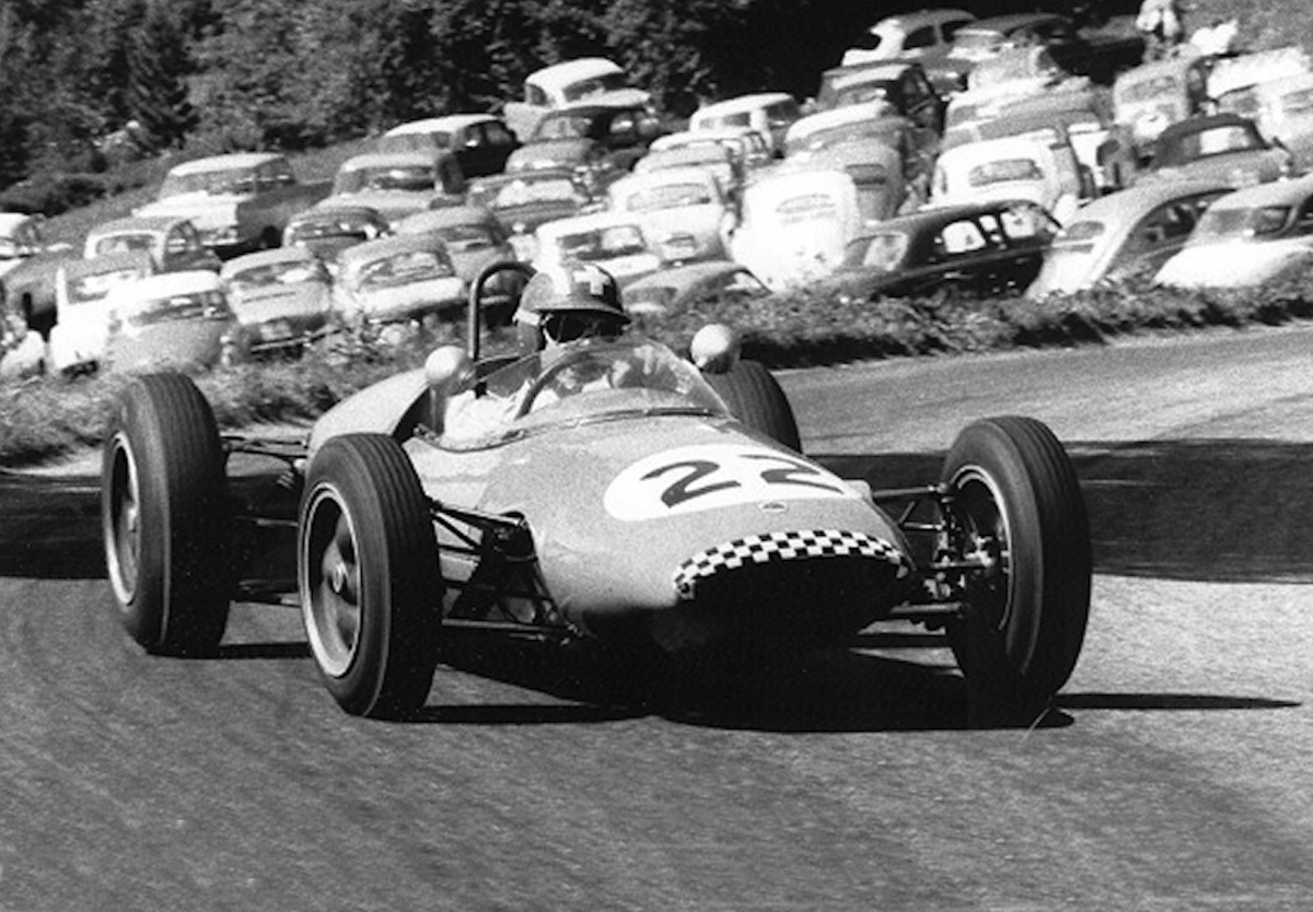 Jo Siffert auf dem Lotus 22 im Jahr 1962