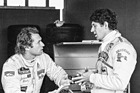 Bild: Jochen Mass im Gespräch mit Jody Scheckter