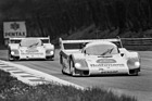 Bild: Jochen Mass im Porsche 956