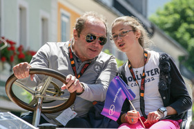 Jochen Mass mit Tochter Sydne an der Ennstal-Classic