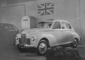 Jowett Javelin (1948) - auf dem Genfer Autosalon 1948