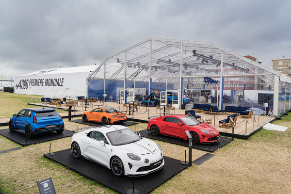 Bild Jubiläumsmodelle aus der A110 Modellreihe – Jubiläumstreffen "70 Jahre Alpine" Dieppe 2025