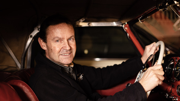 Jürg Blattner beschäftigt sich schon seit vielen Jahren mit alten Autos