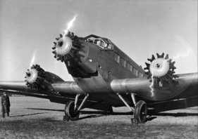 Junkers JU-52 mit drei BMW-Sternmotoren