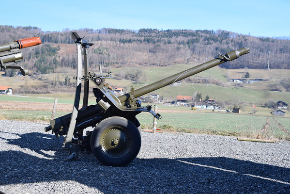 Bild K+W Thun 9 cm Panzerabwehrkanone (1950) - gemeldet als Lot 071 an der Versteigerung der Oldtimer Galerie in Toffen am 30. März 2019
