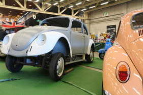 Käfer am Werden - Oldtimer- und Teilemarkt Fribourg 2019