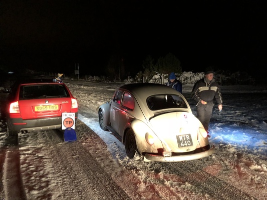 Käfer an der Kontrollstelle - Rallye Le Jog 2017