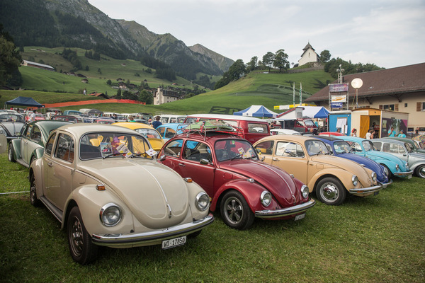 Käfer der Siebzigerjahre - Treffen der luftgekühlten Volkswagen in Château-d'Oex 2017