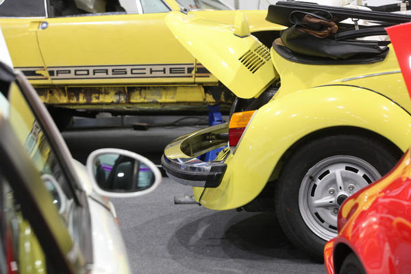 Kàfer-Cabriolet und VW-Porsche mit Restaurierungsbedarf - Bremen Classic Motorshow 2020