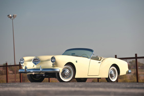 Kaiser-Darrin Roadster (1954) - typische Ponton-Formgebung - versteigert an der RM Auction Arizona 2011