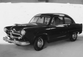 Kaiser Henry J (1952) - am Genfer Autosalon 1952