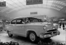 Kaiser Henry J Corsair DeLuxe (1952) - die neue Version, zum ersten Mal am Turiner Autosalon 1952 zu sehen