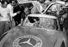 Karl Kling und Hans Klenk nach dem legendären Unfall mit de Geier - III. Panamericana Mexico (1952)