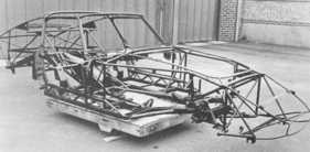 Karosserie-Rohrgerüst auf dem Chassis des Ferrari 250 GTO