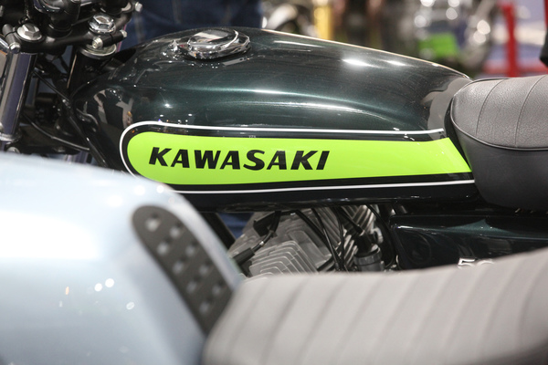 Kawasaki-Motorräder gab es an mehreren Stellen zu sehen - Bremen Classic Motorshow 2019