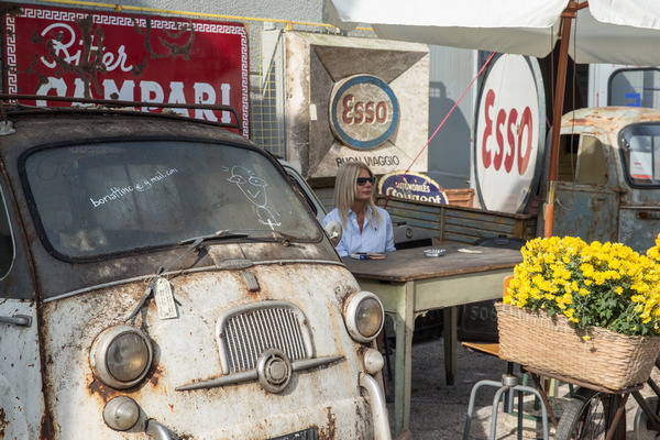 Keiner zu alt, seine eigene Email-Adresse zu haben? - Auto e Moto d'Epoca 2022