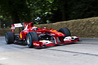 Kimi Raikkonen im 2010er Ferrari F10 Formel 1 - Goodwood Festival of Speed 2015