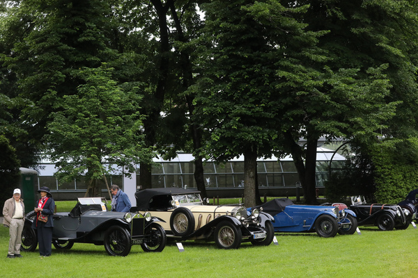 Klasse "Grande Vitesse" mit schnellen Wagen von Lancia, Mercedes-Benz, Bugatti und BMW - Concorso d'Eleganza Villa d'Este 2023