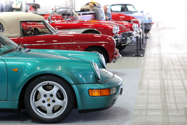 Image: Classic cars of all kinds are ready for sale - Swiss Classic World Lucerne 2019