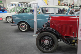 Klassiker von Opel auf dem Club-Stand - Retro Classics Cologne Köln 2017