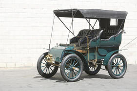 Knox 16/18HP "Tudor" 5-Passenger Touring (1904) - offered as lot 283 at the Bonhams Amelia Island auction on March 7, 2019