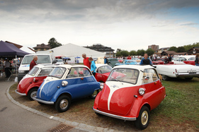 Bild Knutschkugel mal drei - BMW Isetta - OSMT Zug September 2015