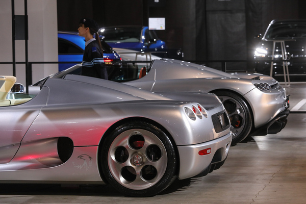 Koenigsegg Hypersportwagen in Reih und Glied - Auto Zürich 2022